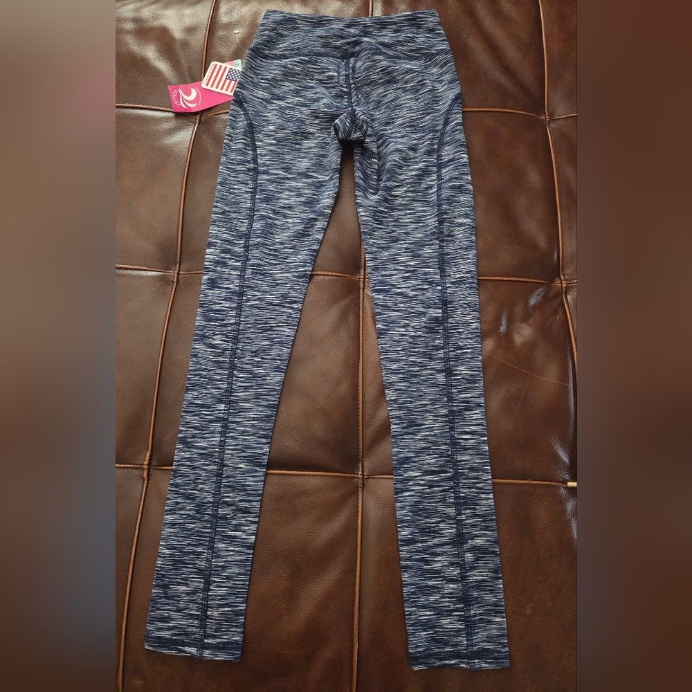 KOS*USA Patterned Leggings Size Small NWT - Picture 4 of 10